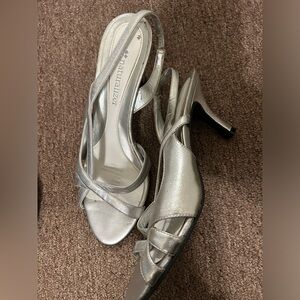 Women sandals